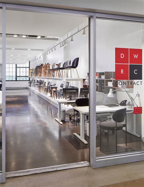 Dwr company - Company Description: Design Within Reach (aka DWR) could be just out of reach for the average Joe furniture-shopper's wallet. The company sells upscale modern …